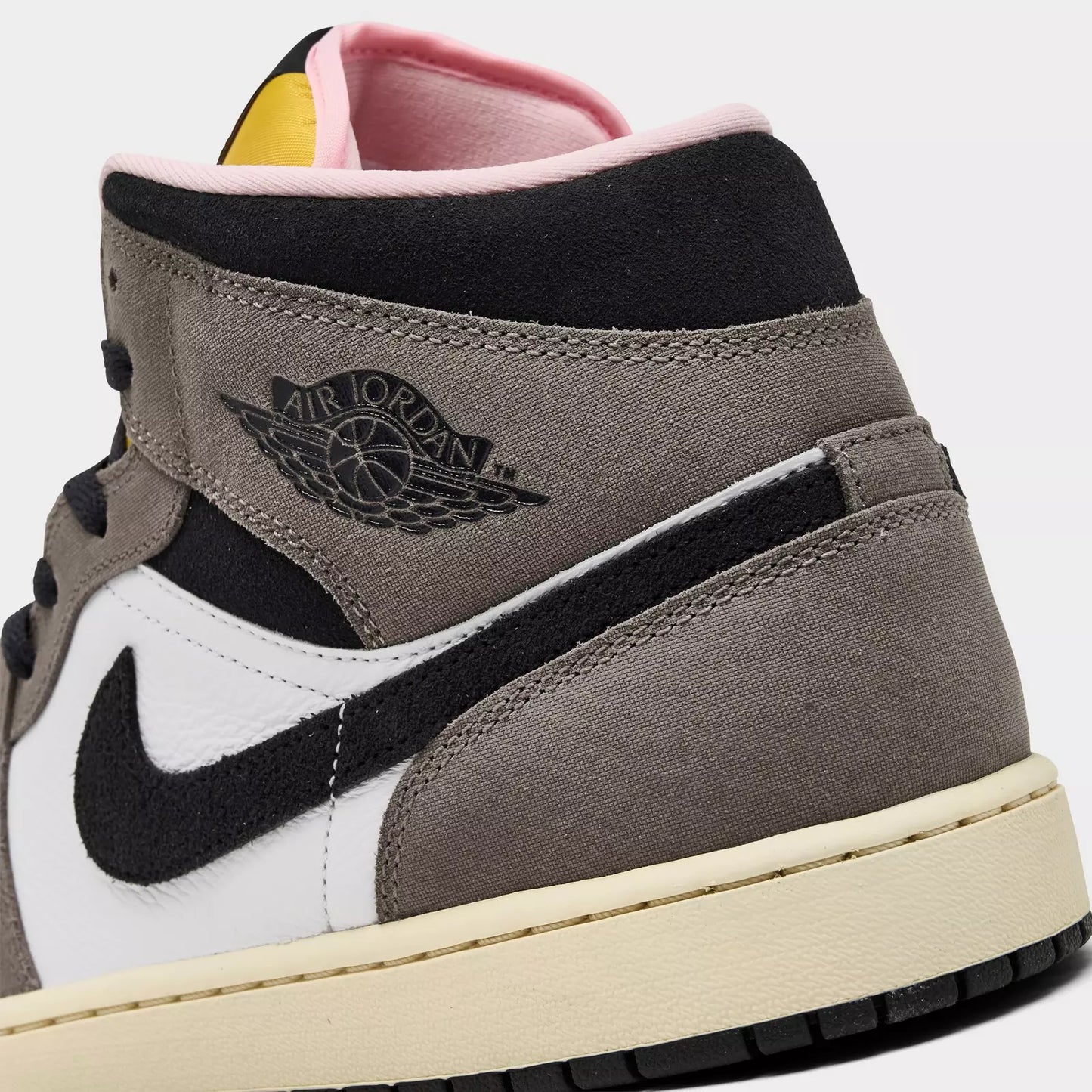 Men's Air Jordan Retro 1 Mid SE Casual Shoes