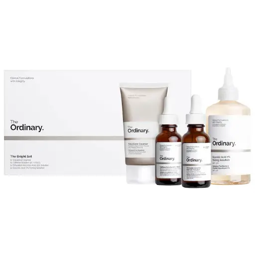 The Ordinary - El conjunto brillante, un set que limpia suavemente la piel, apunta al aspecto de las ojeras, promueve una piel visiblemente radiante y de aspecto saludable, y proporciona una exfoliación suave.