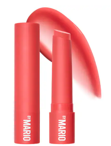 MAKEUP BY MARIO MoistureGlow™ Plumping Lip Serum, bálsamo hidratante, fundente y brillante (en una gama de tonos neutros a vibrantes) que rellena visiblemente los labios al tiempo que proporciona un acabado brillante y húmedo